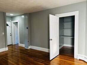195 Newbury St in Brockton, MA - Building Photo - Building Photo
