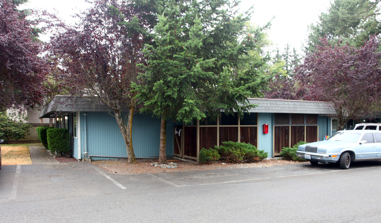 Serrano Gardens in Tacoma, WA - Building Photo