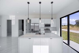 1053 Marine Ave S in Lehigh Acres, FL - Building Photo - Building Photo