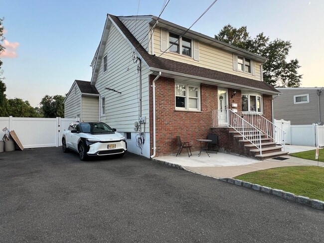 property at 18 Birk St