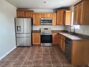 580 Keswick Dr in Centerton, AR - Building Photo - Building Photo