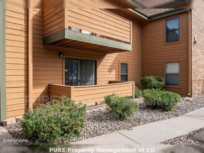 3275 S Ammons St in Lakewood, CO - Building Photo - Building Photo