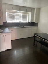 8121-8127 Winter Gdns Blvd in Lakeside, CA - Foto de edificio - Building Photo