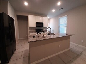 20018 Northpark Oak Ln in Porter, TX - Building Photo - Building Photo