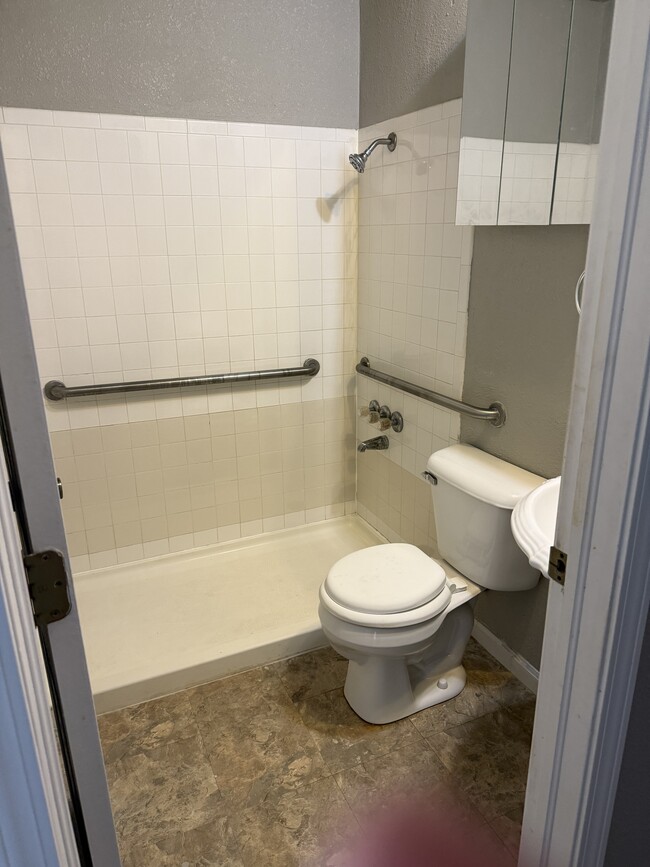 3601 Dana Dr in Durant, OK - Building Photo - Building Photo