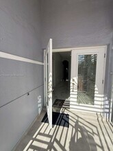 8701 NW 109th Terrace in Hialeah Gardens, FL - Building Photo - Building Photo