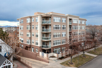 Bentley Condominiums in Denver, CO - Building Photo - Primary Photo