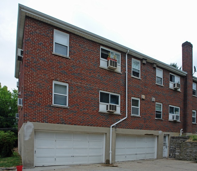701 Arlington Rd in Covington, KY - Foto de edificio - Building Photo