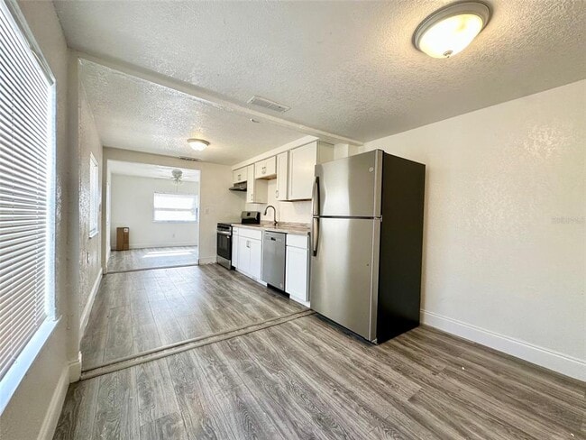 3905 54th Ave N in St. Petersburg, FL - Building Photo - Building Photo