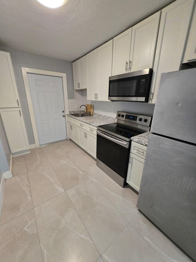 property at 1015 SW 8th St