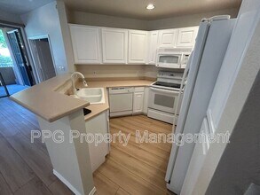 7887 N 16th St in Phoenix, AZ - Building Photo - Building Photo