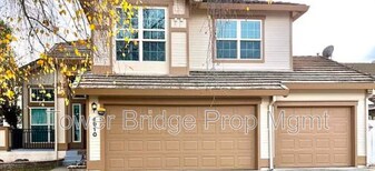 4910 Harrow Dr in Elk Grove, CA - Building Photo