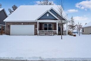 1723 S Centennial Ave in New Palestine, IN - Building Photo