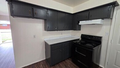 4309 Woodedge Dr in Del City, OK - Building Photo - Building Photo