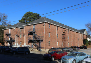 Auburn Hall in Auburn, AL - Foto de edificio - Building Photo