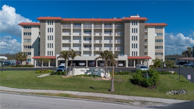 25901 Hickory Blvd in Bonita Springs, FL - Foto de edificio - Building Photo