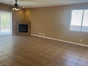 8749 S Evan Lilas St in Las Vegas, NV - Building Photo - Building Photo