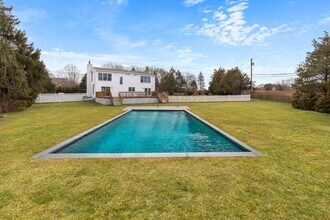 5 Lower 7 Ponds Rd in Water Mill, NY - Building Photo - Building Photo