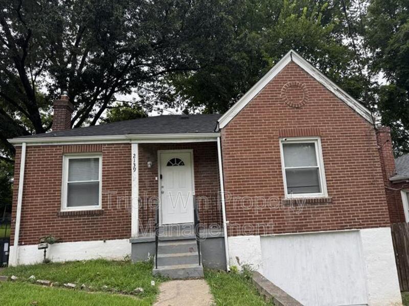 2139 Kappel Dr in St. Louis, MO - Building Photo