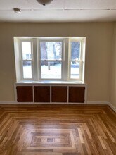 2200 E Grand River Ave in Lansing, MI - Building Photo - Building Photo