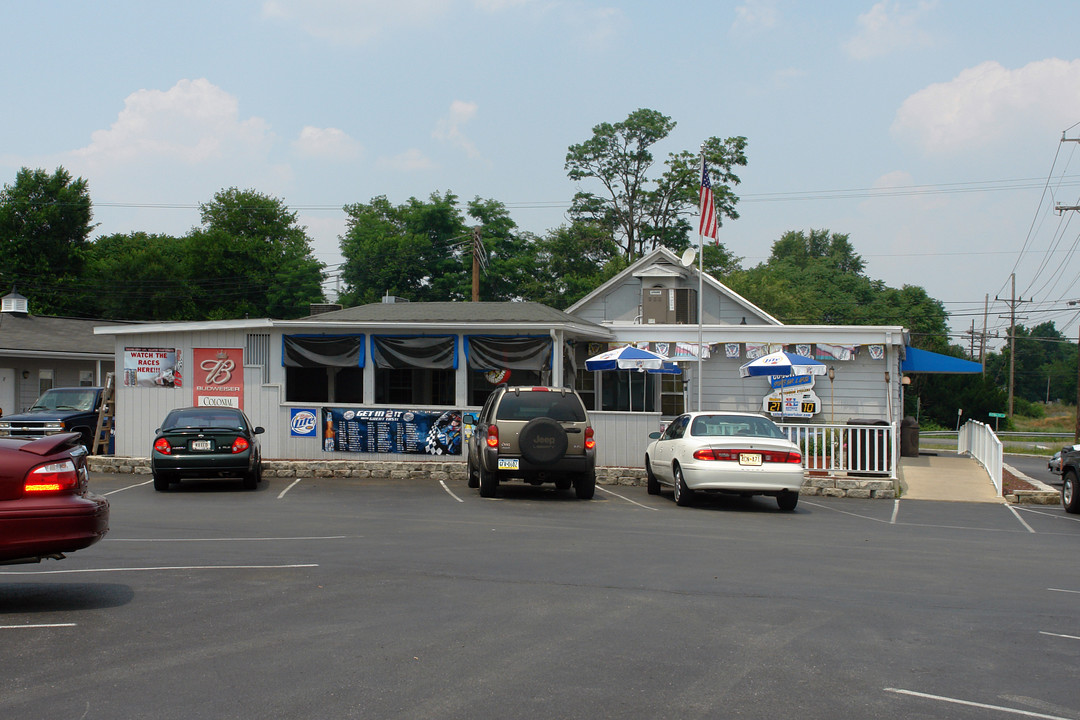 14130 Pennsylvania Ave in Hagerstown, MD - Building Photo