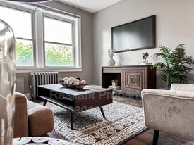 2771 Robertson Ave in Cincinnati, OH - Building Photo