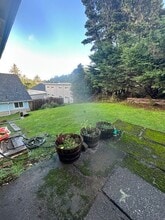 29287 Wallace St in Gold Beach, OR - Building Photo - Building Photo