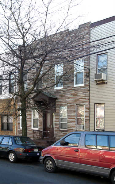 512 Seneca Ave in Ridgewood, NY - Building Photo