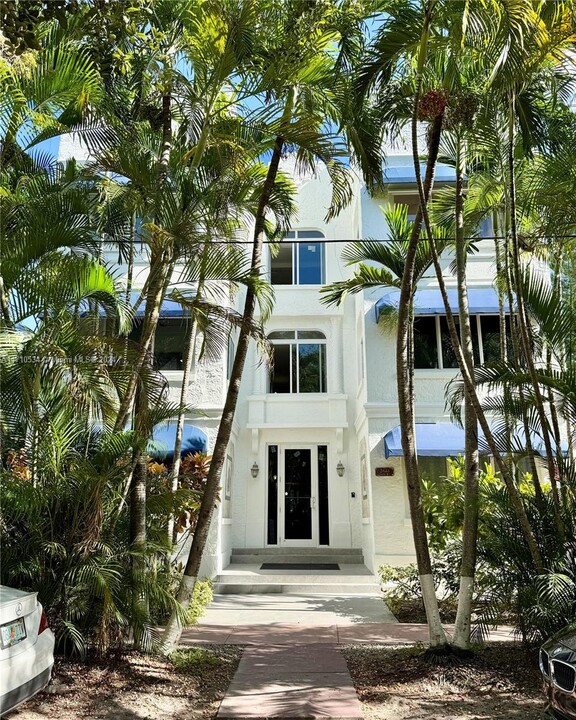 3433 Garden Ave in Miami Beach, FL - Building Photo