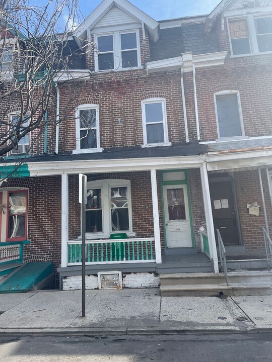 621 Park St in Allentown, PA - Foto de edificio