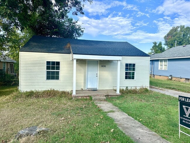 1406 N Market Ave in Shawnee, OK - Building Photo - Building Photo