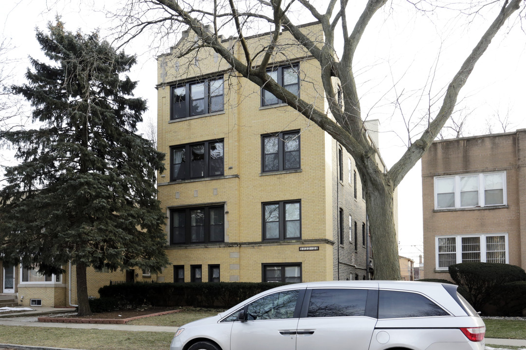 1322 Brummel St in Evanston, IL - Building Photo