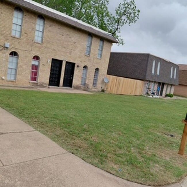 property at 1913 Nolen Ct