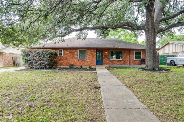702 S Waterview Dr in Richardson, TX - Building Photo - Building Photo