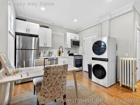 1576 Cambridge St, Unit #1R in Cambridge, MA - Building Photo