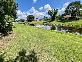 2617 SW Chestnut Ln in Port St. Lucie, FL - Building Photo - Building Photo