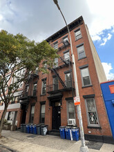 105 Boerum Pl in Brooklyn, NY - Building Photo - Building Photo