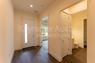 13008 Armaga Springs Rd in Austin, TX - Building Photo - Building Photo