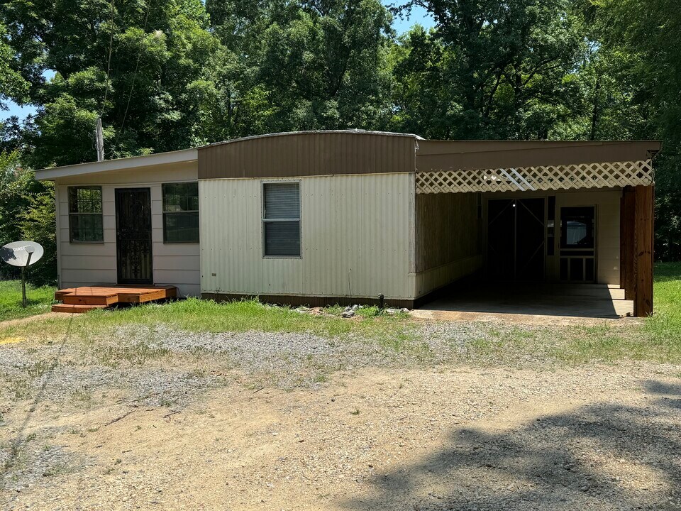 5513 Koko Reef Dr in Hernando, MS - Building Photo