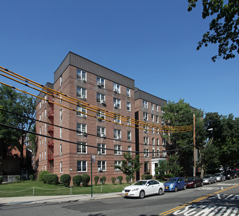 The Winston Apartments in Jamaica, NY - Building Photo