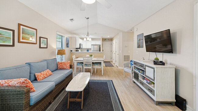 562 Blue Stem Dr in Pawleys Island, SC - Building Photo - Building Photo