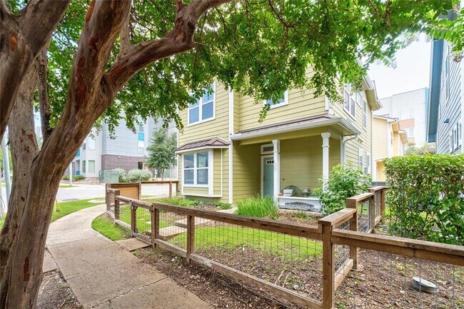 property at 1601 Miriam Ave