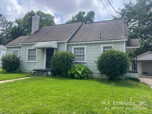 property at 32 Holly St