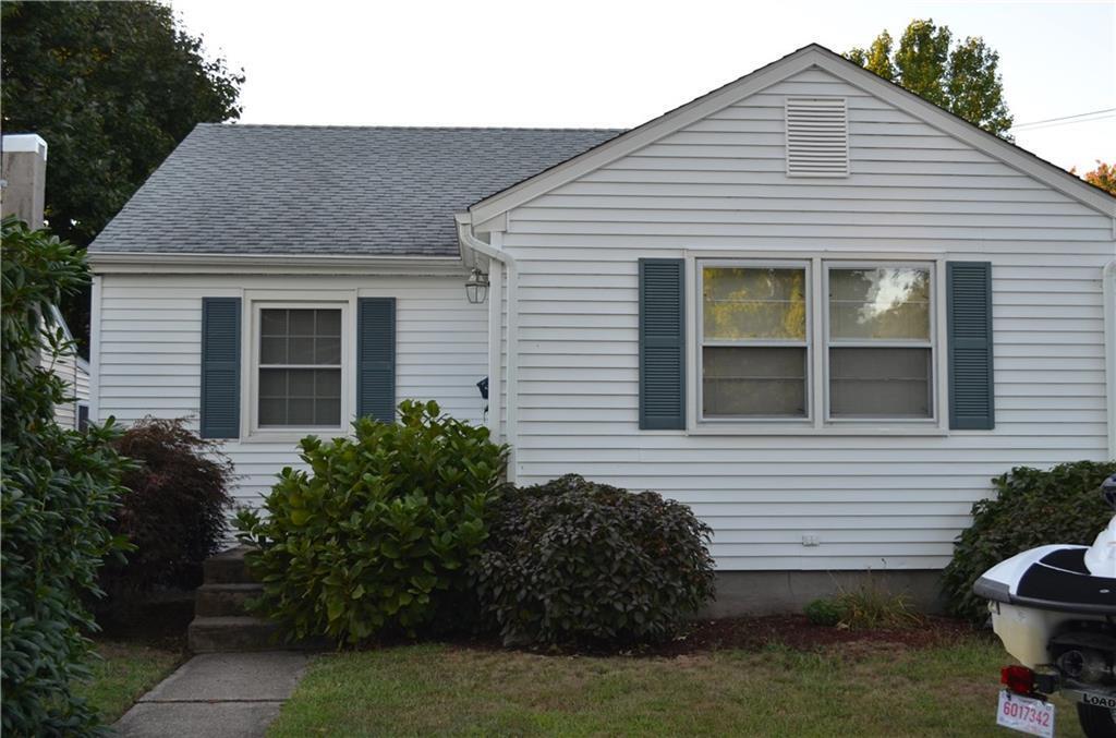 39 Town Beach Rd in Old Saybrook, CT - Building Photo