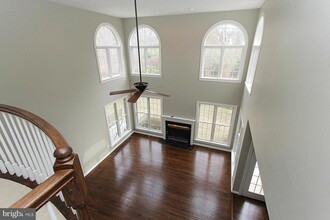 9116 Tetterton Ave in Vienna, VA - Building Photo - Building Photo