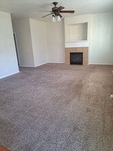 3399 SE Yellowbird Ave in Hillsboro, OR - Building Photo - Building Photo