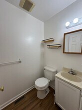 25 Crosswicks St in Bordentown, NJ - Foto de edificio - Building Photo