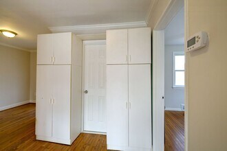 10022 Brunett Ave in Silver Spring, MD - Foto de edificio - Building Photo