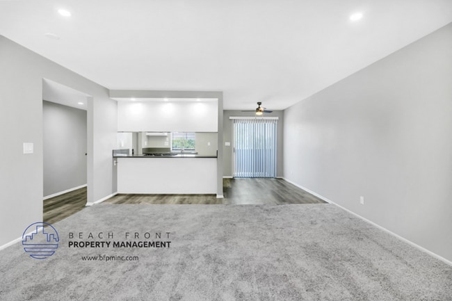 property at 250 E Acacia St