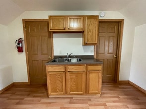 655 Wisconsin St, Unit .5 in Eau Claire, WI - Building Photo - Building Photo